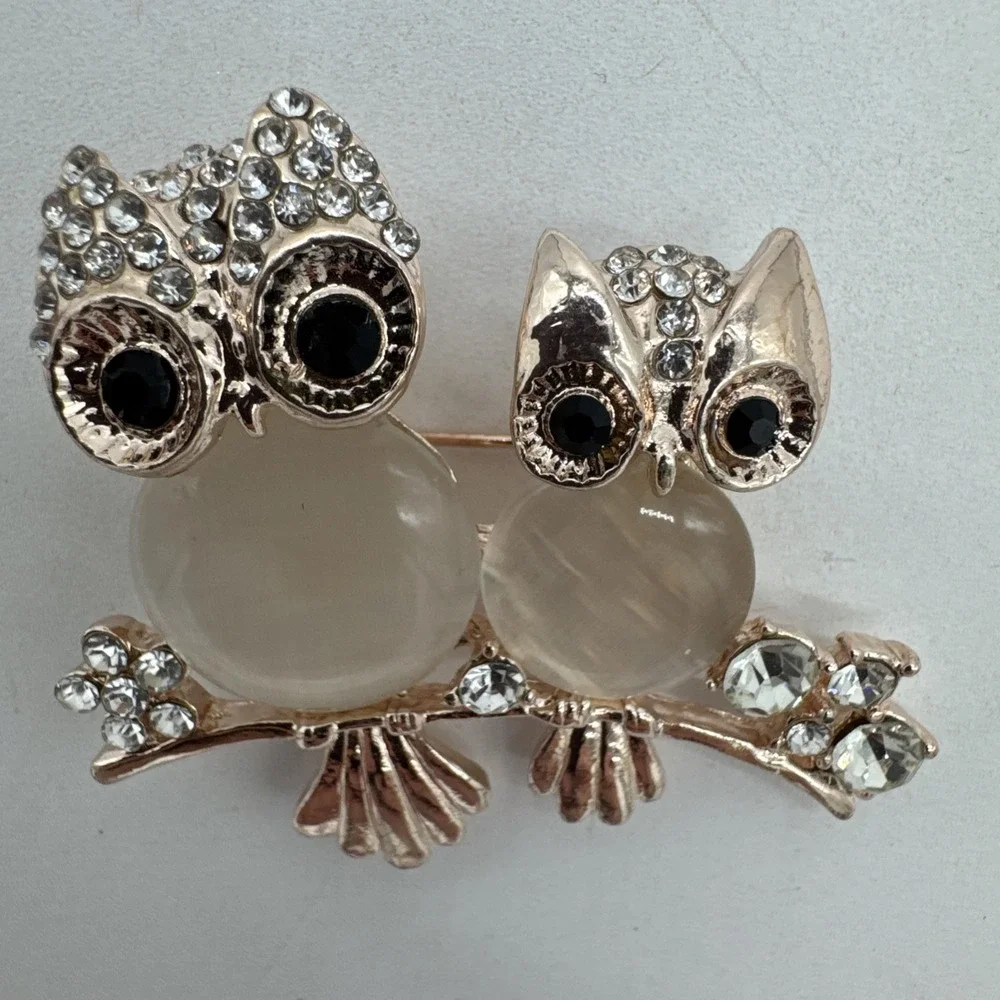 Vintage Owl Brooch Pin Double Owl Cat's Eye Glass Rhinestone Rose Gold Tone